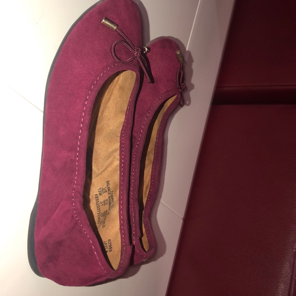 Girls size 13 flats, worn a few times
